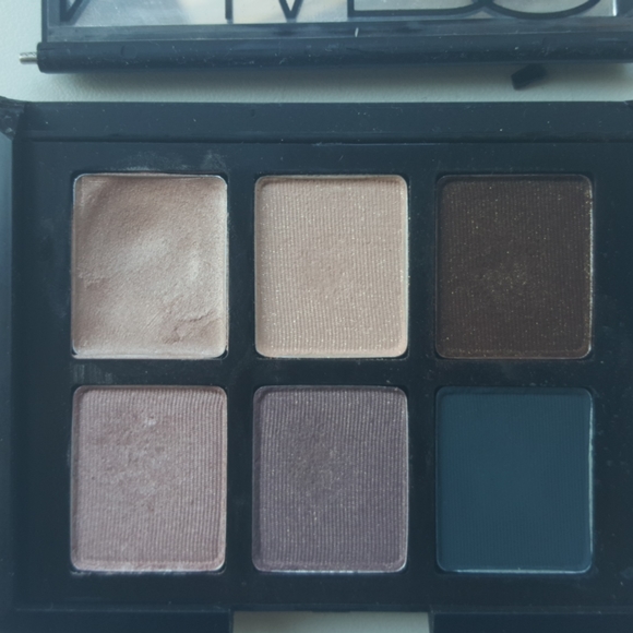 NARS Eye Pallette - Picture 3 of 4